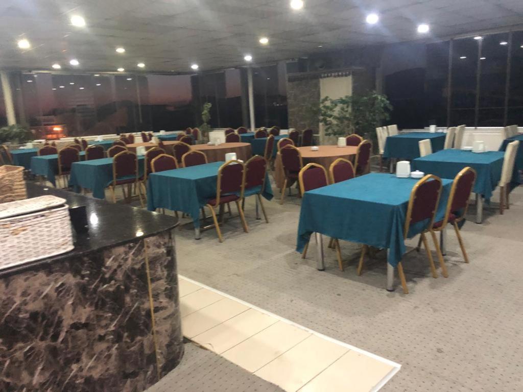 ואן Dimet Park Hotel מראה חיצוני תמונה